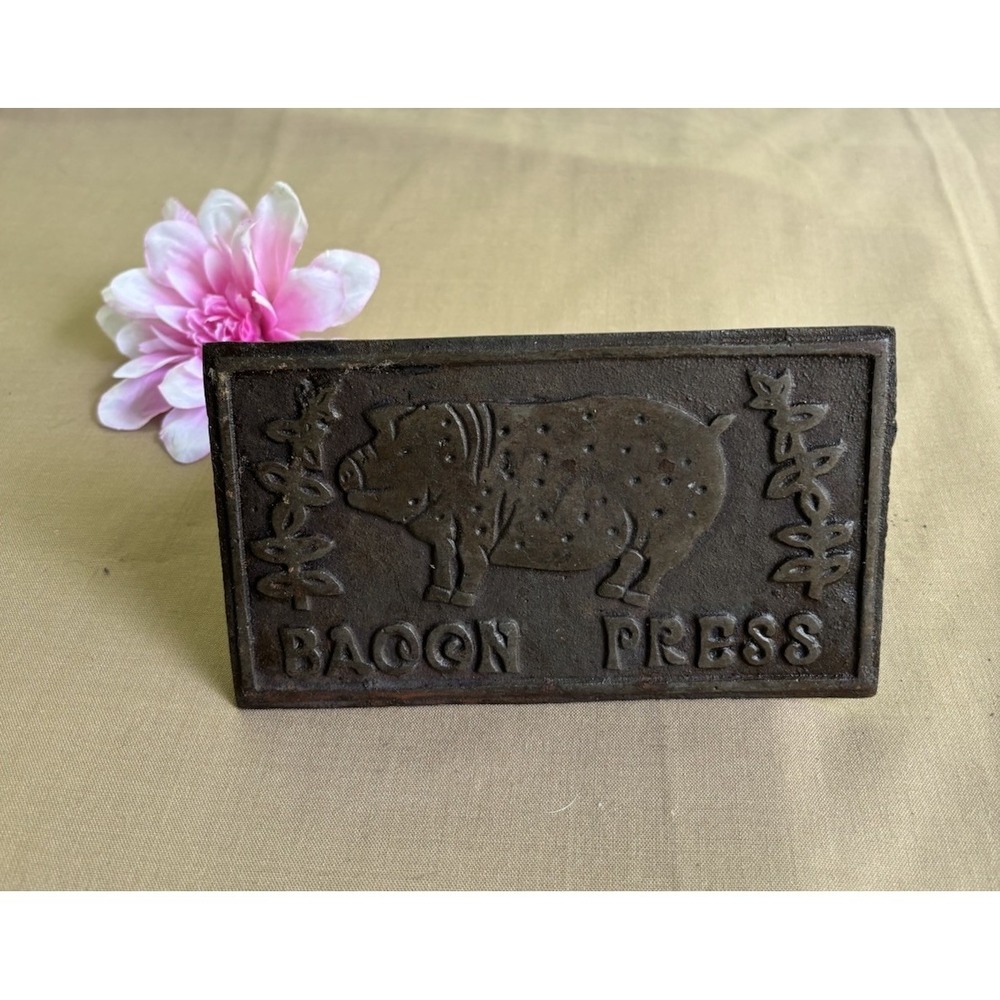 Cast Iron Bacon Press with Wood Handle & Pig Hog Design 7" X 4" Farmhouse - Picture 9 of 11